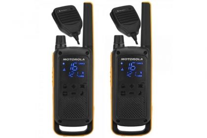 Motorola T82 Extreme: комплект радиостанции с VOX говорител