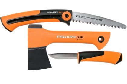 Fiskars 1025622: комплект брадва + трион + нож
