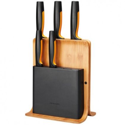 Комплект 5 бр. ножове Fiskars FunctionalForm с бамбукова поставка