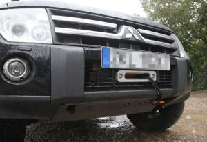 Монтажна плоча за лебедка на Mitsubishi Pajero IV V80