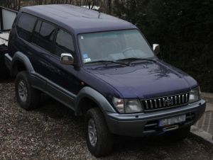 Монтажна плоча за лебедка на Toyota Land Cruiser 90