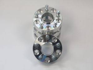 ФЛАНЦИ ЗА TOYOTA LAND CRUISER 100, 200 – 5 x 150 – 35 мм